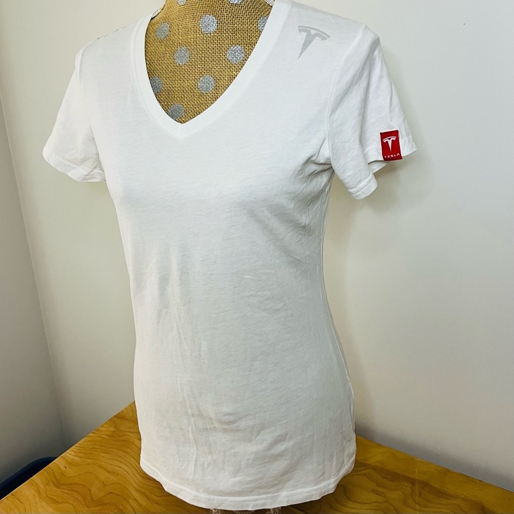 Tesla White V-neck Short Sleeve Tee